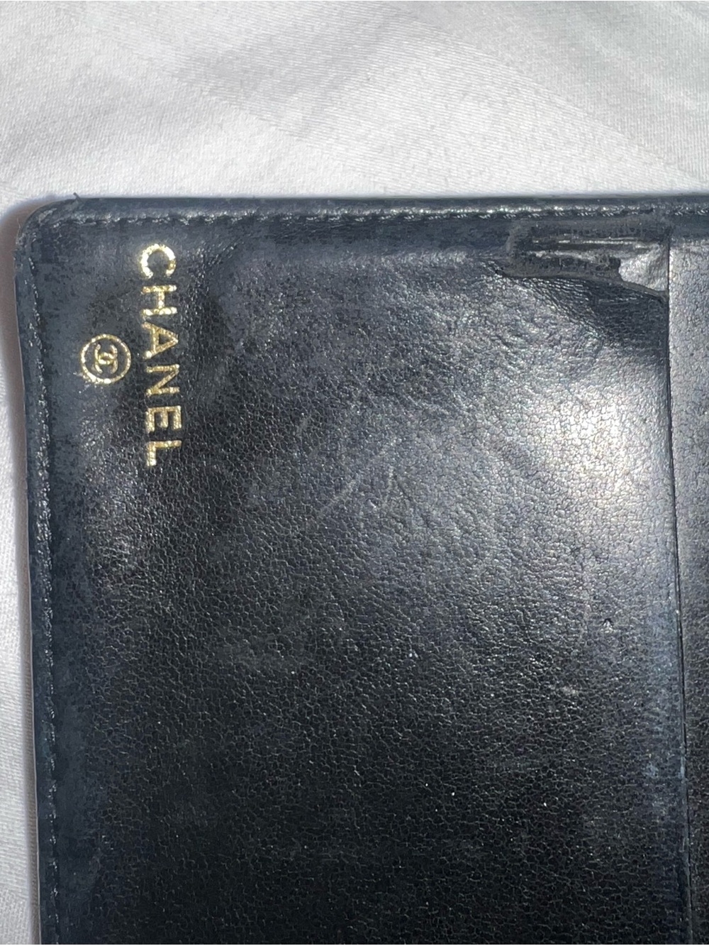 CHANEL Black Quilted Caviar Leather Bifold Wallet (Vintage) - Picture 4 of 9